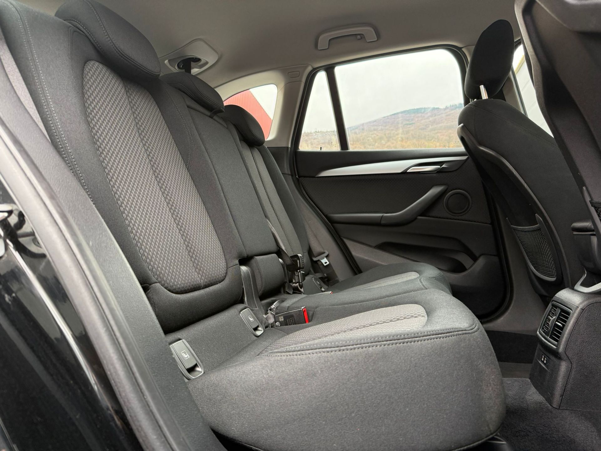 db527a23-23d4-4c91-93ed-60a8bde4045d