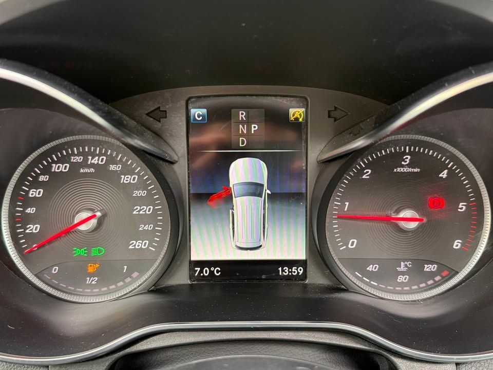 Слика на возило