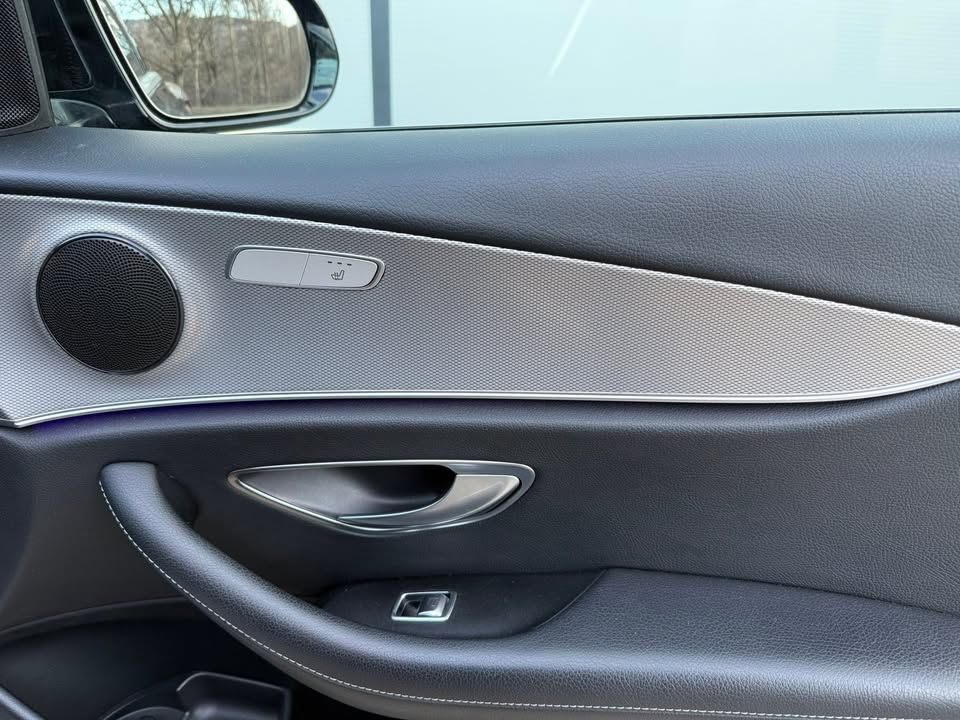 Слика на возило