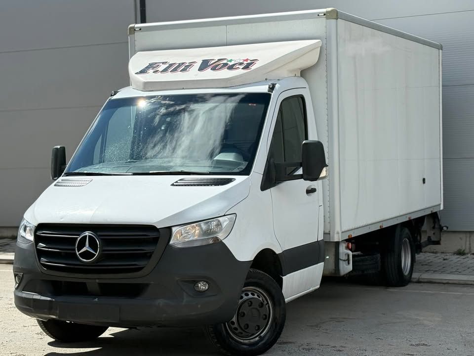 Mercedes-Benz SPRINTER 2024