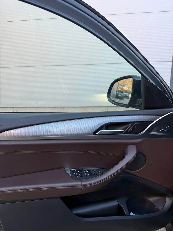 Слика на возило