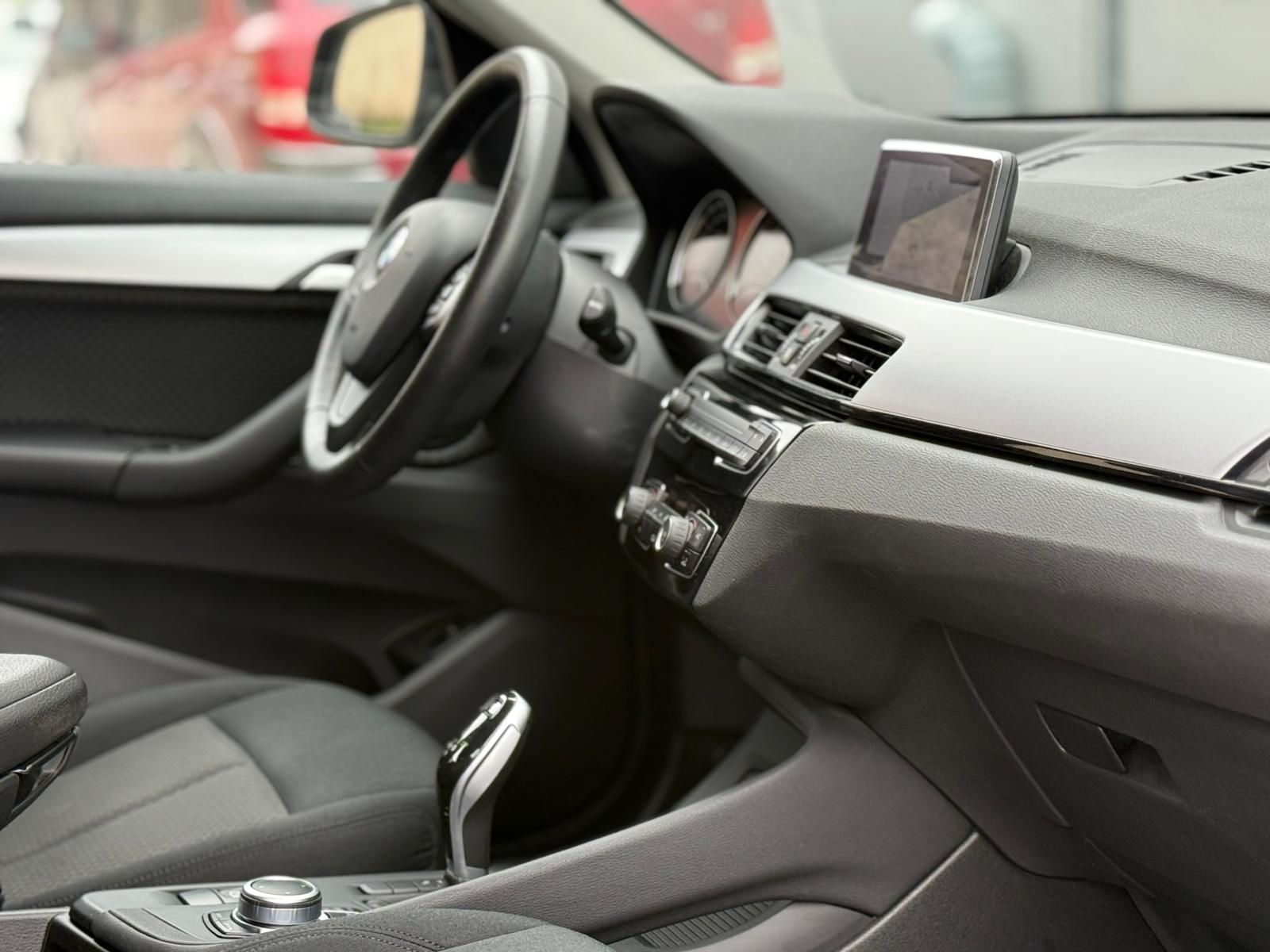 951dae5c-b7a2-4d4d-8f4f-38f6b1c02738