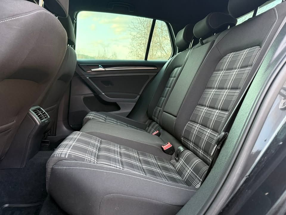 Слика на возило