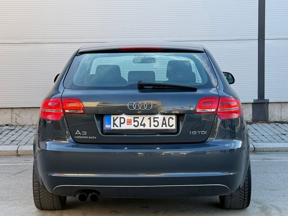 Слика на возило