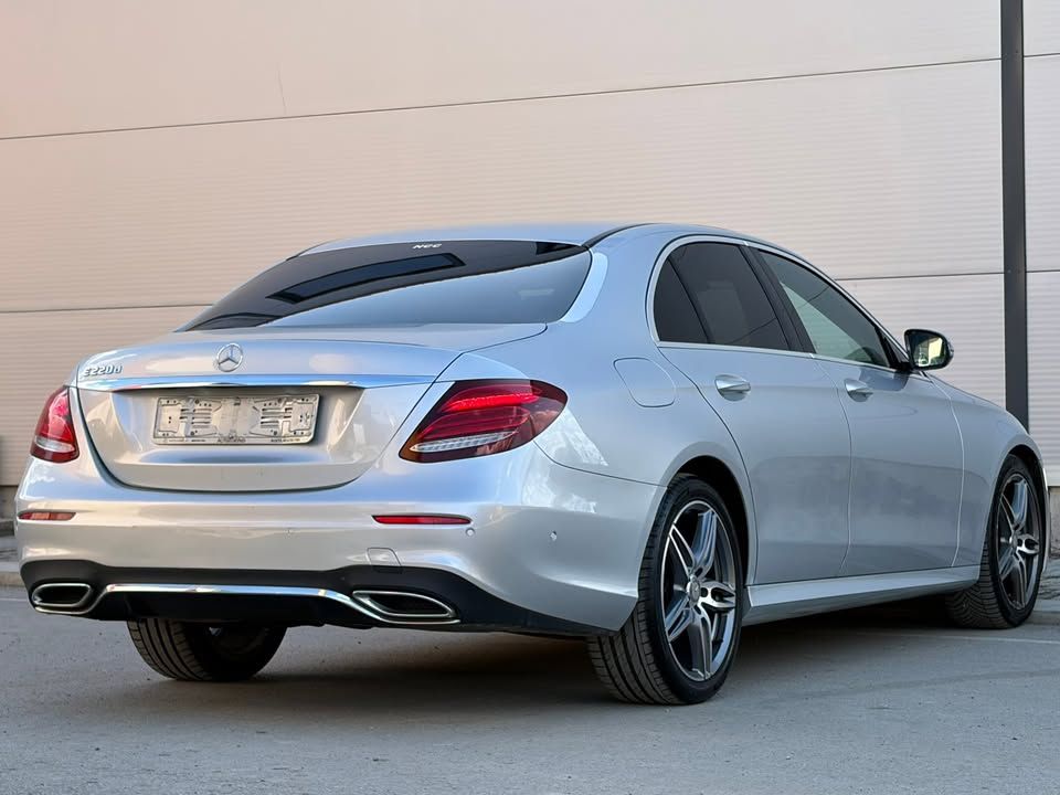 Слика на возило