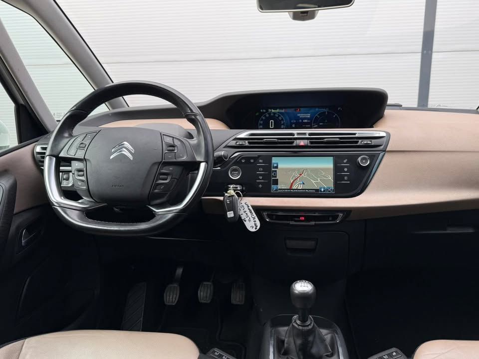 Слика на возило