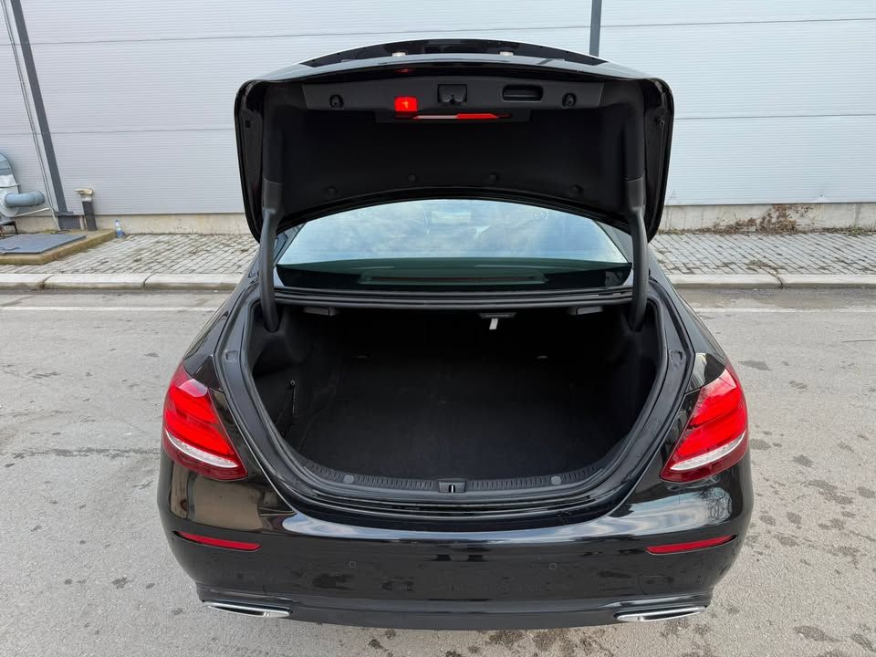 Слика на возило