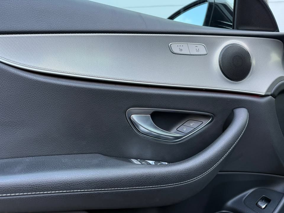 Слика на возило