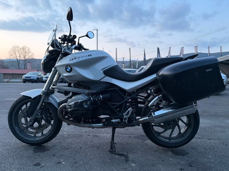 Слика на возило