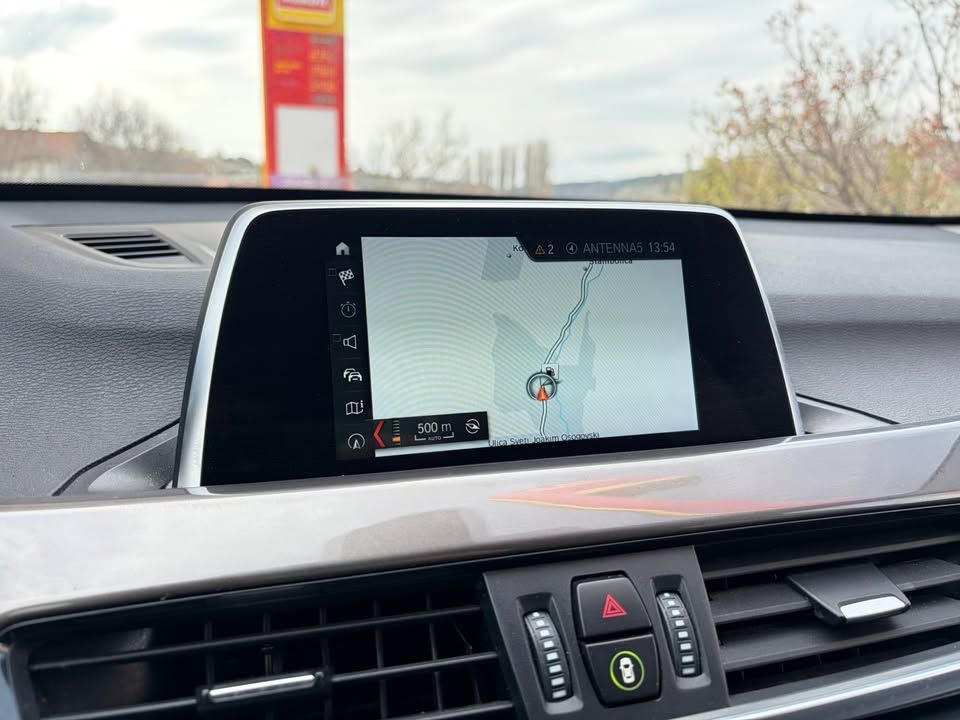 Слика на возило