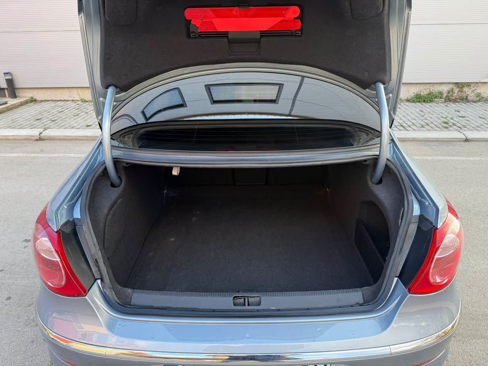 Слика на возило