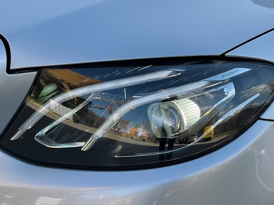 Слика на возило