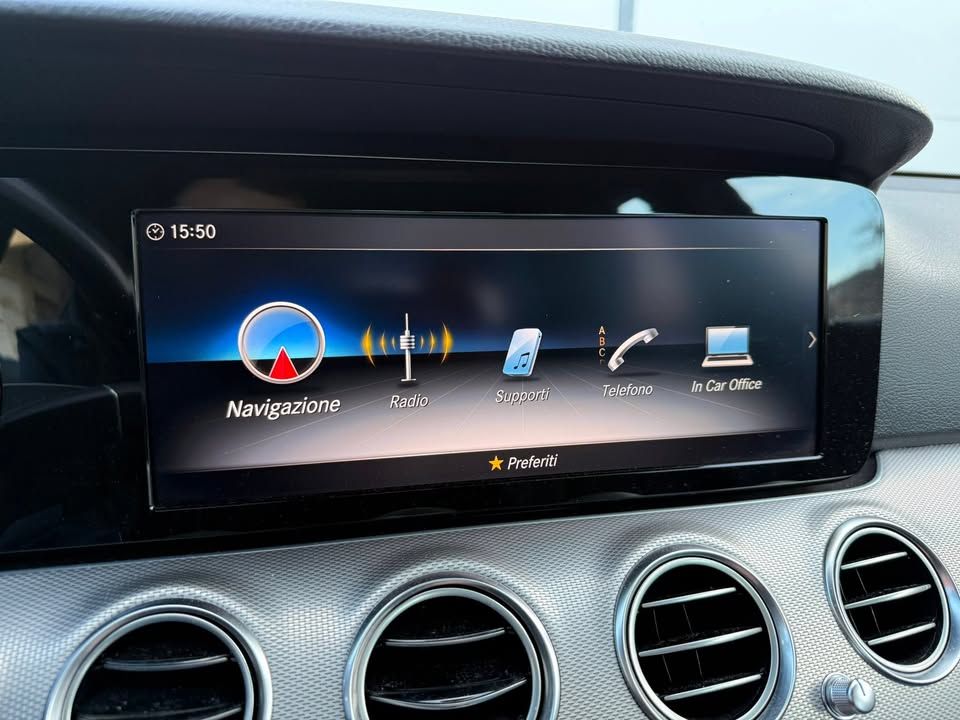 Слика на возило