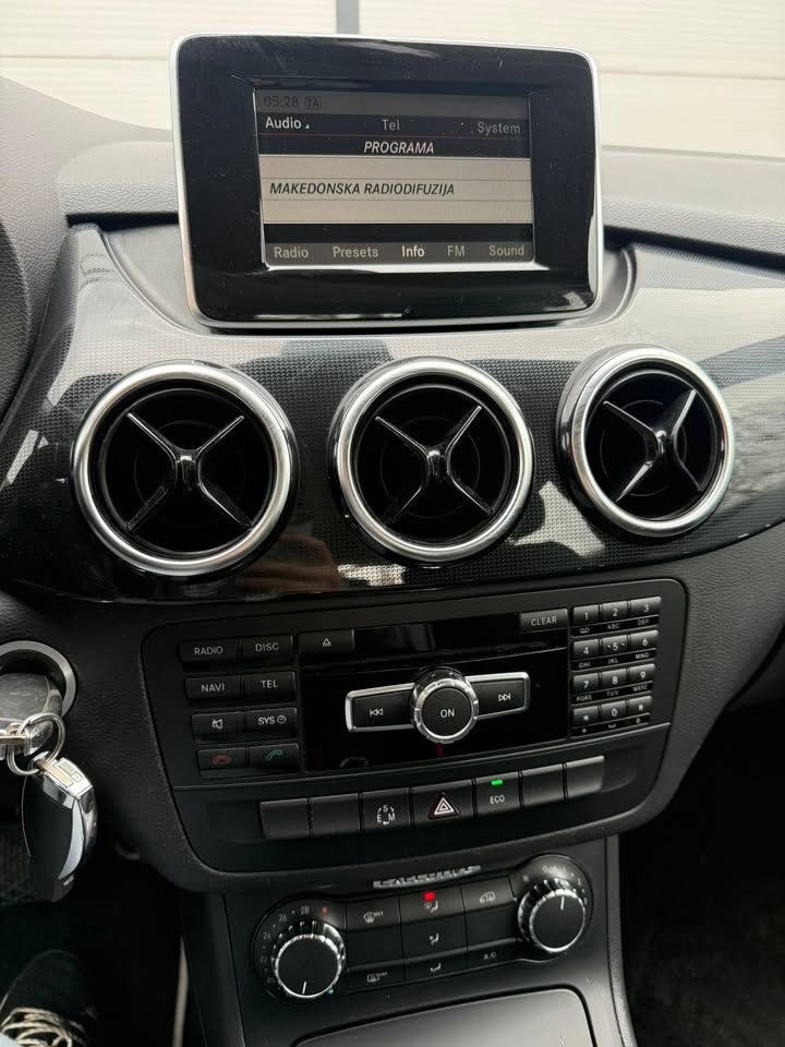 Слика на возило