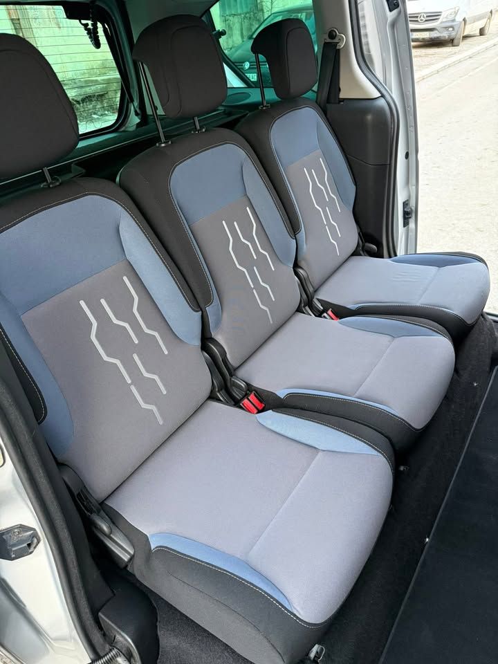 Слика на возило