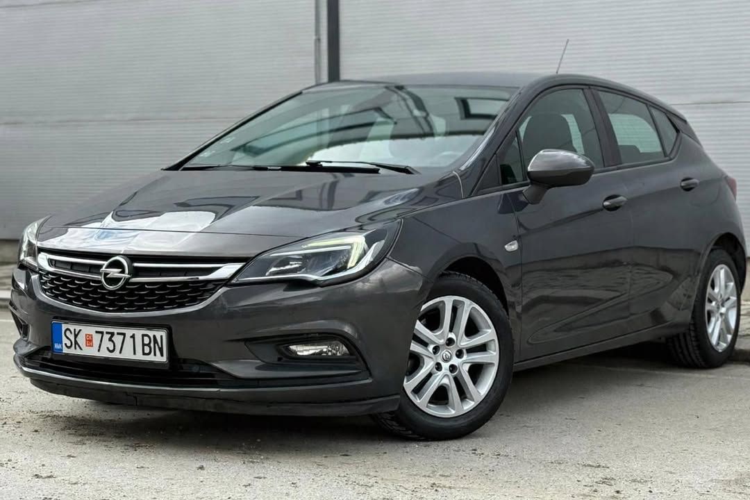 Opel ASTRA 2017