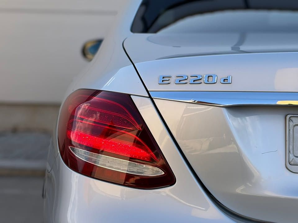 Слика на возило