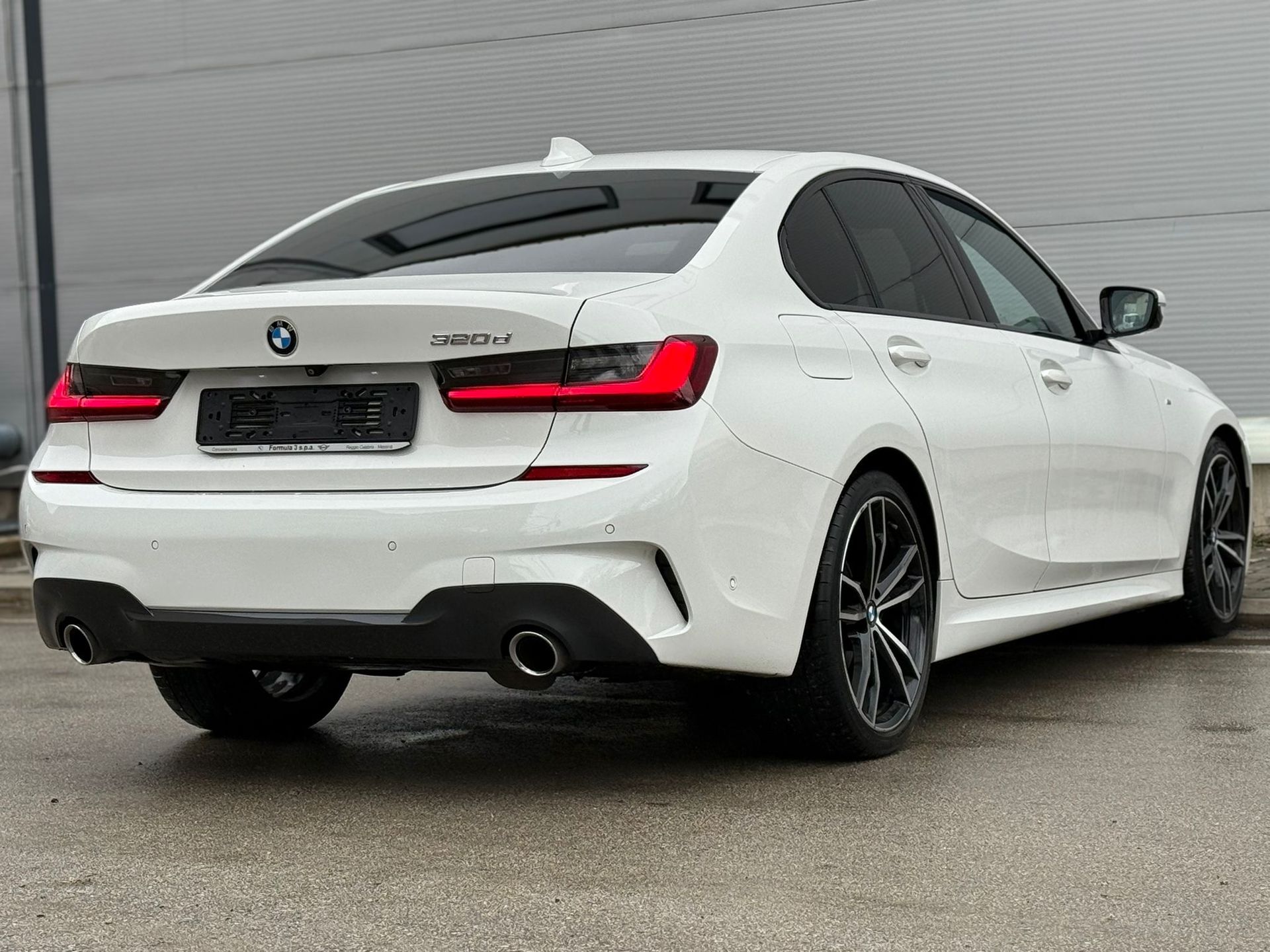 713b18ff-f4aa-4a51-a599-fe6222d1a967