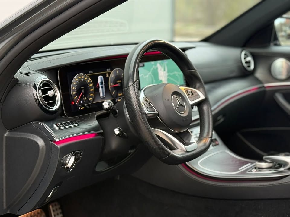 Слика на возило