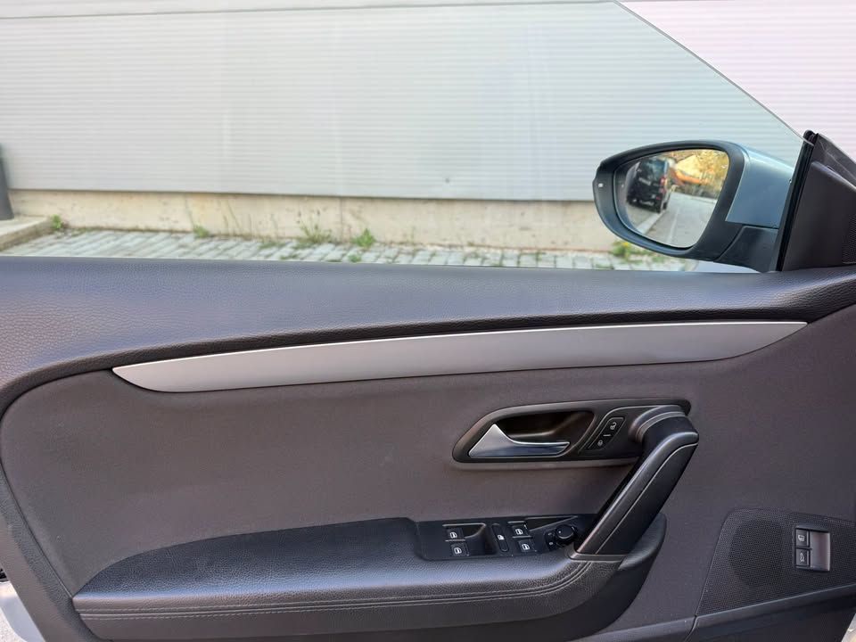 Слика на возило