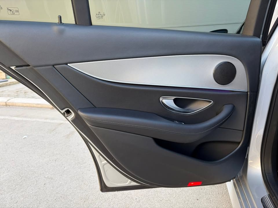 Слика на возило