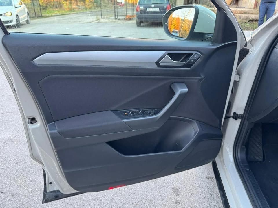 Слика на возило