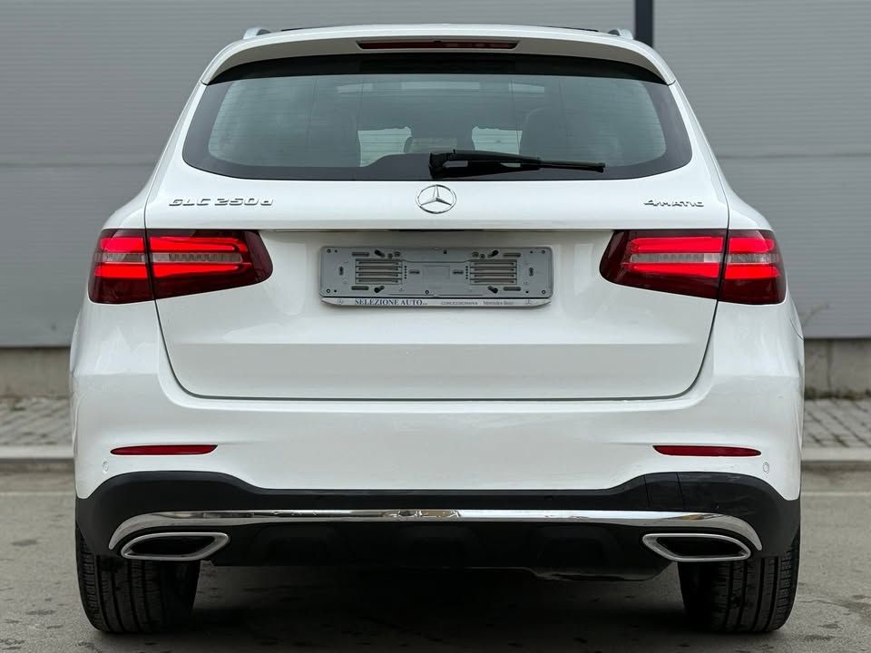 Слика на возило