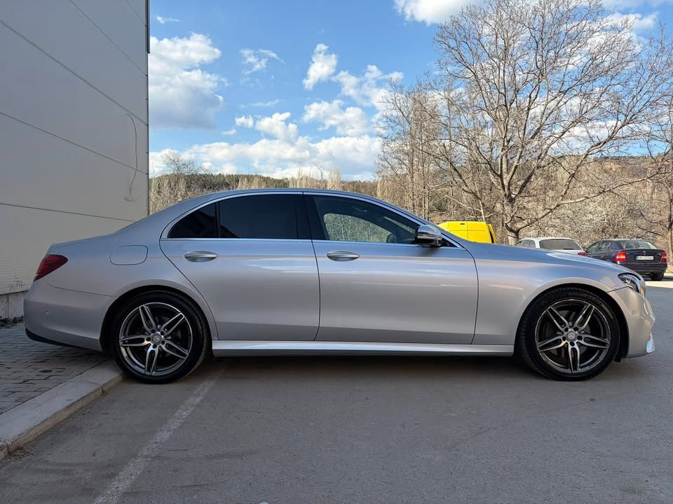 Слика на возило